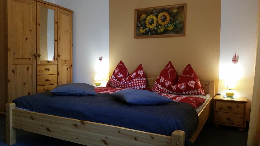 Haus Angelika - Bed & Breakfast - Innsbruck/Igls Экстерьер фото
